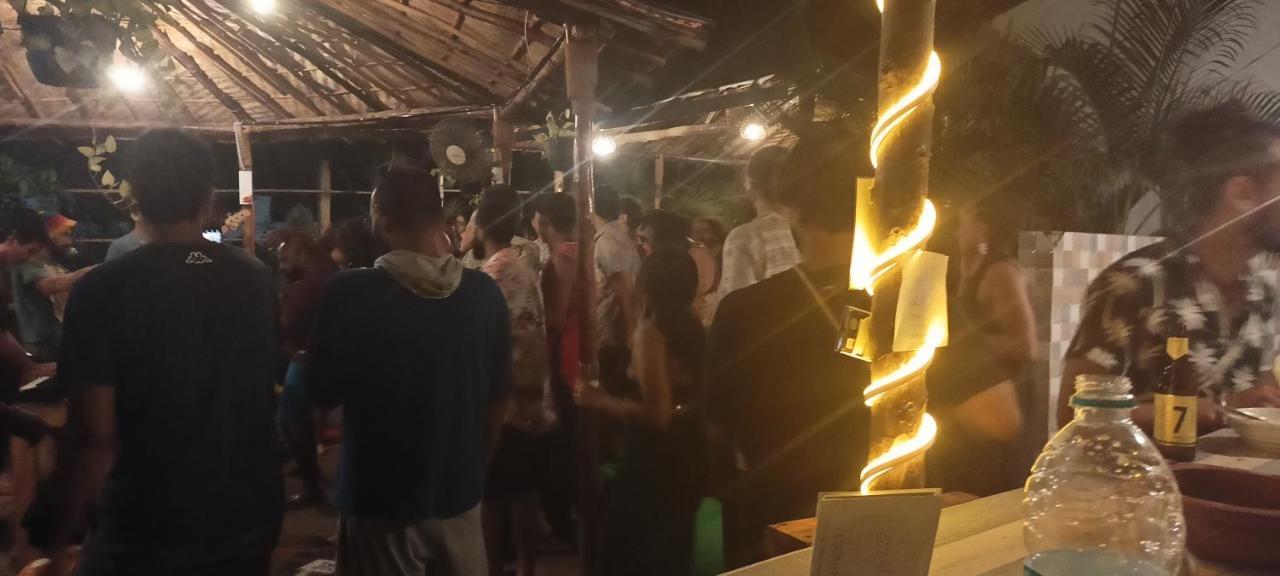 Red Monkeys Hostel 아람볼 외부 사진