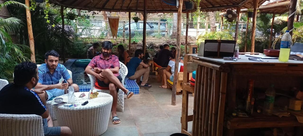 Red Monkeys Hostel 아람볼 외부 사진