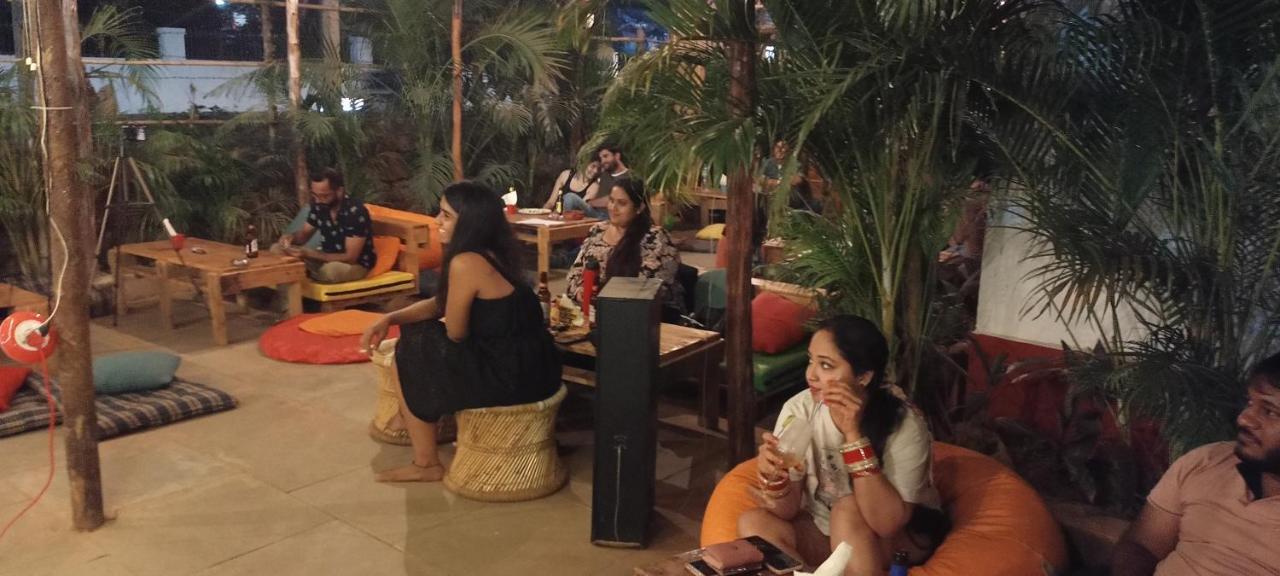 Red Monkeys Hostel 아람볼 외부 사진