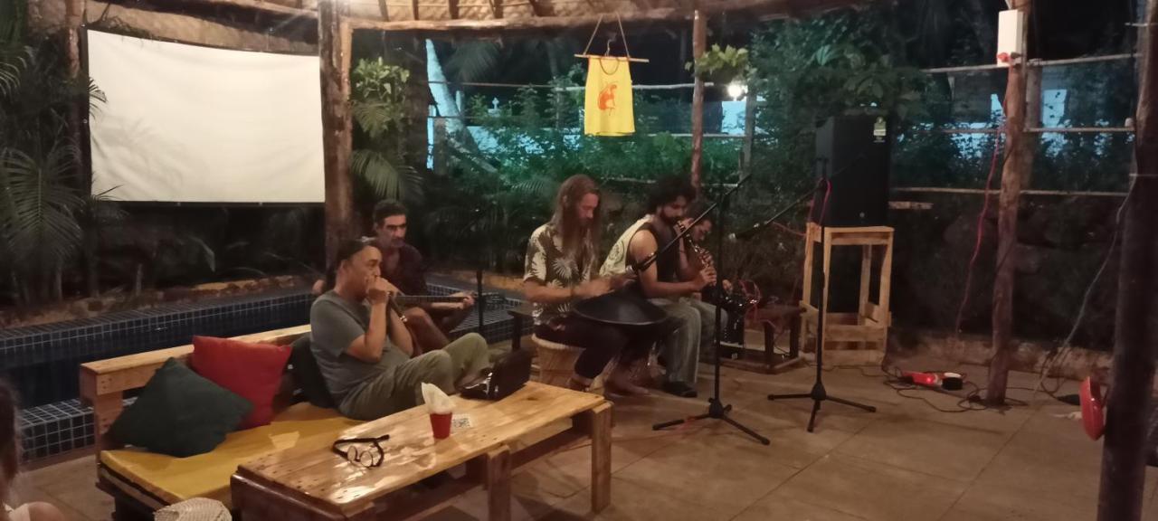 Red Monkeys Hostel 아람볼 외부 사진