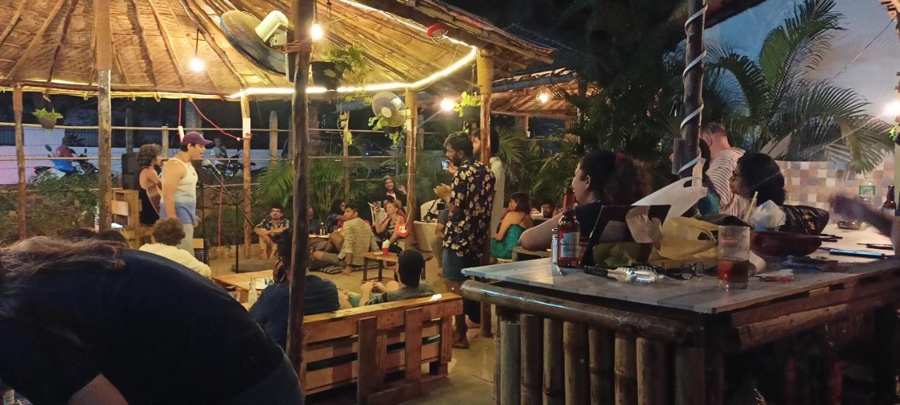 Red Monkeys Hostel 아람볼 외부 사진